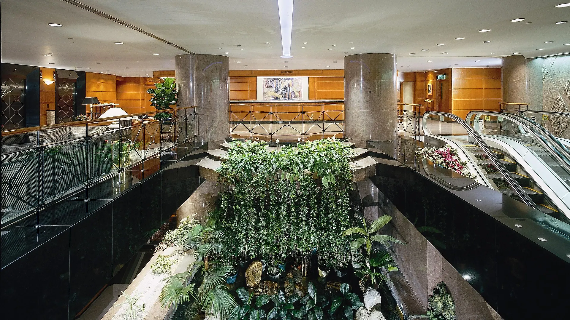 ****  The Kimberley Hotel Гонконг Китай
