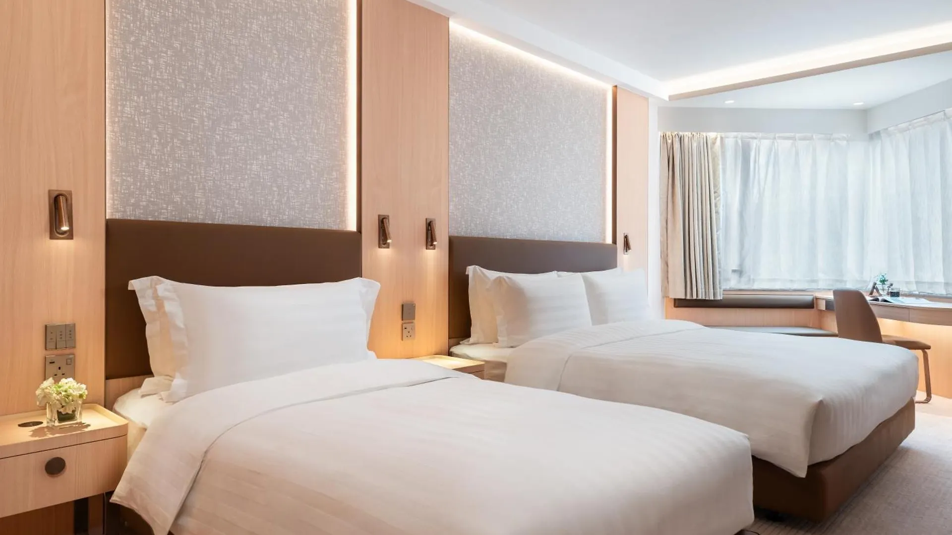 ****  The Kimberley Hotel Гонконг Китай
